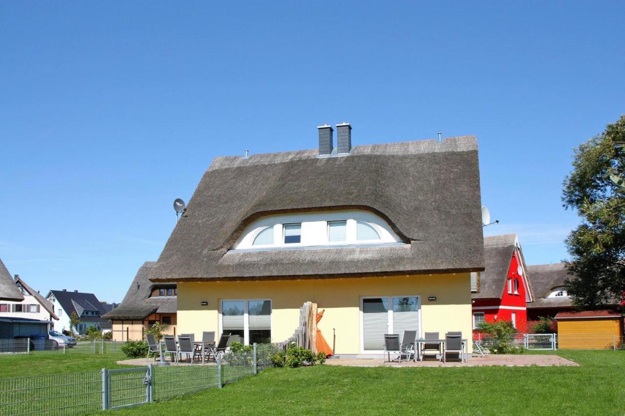 Reetdachhaus Lotte Mit Sauna Und Kaminofen Am Yachthafen In Vieregge 외부 사진