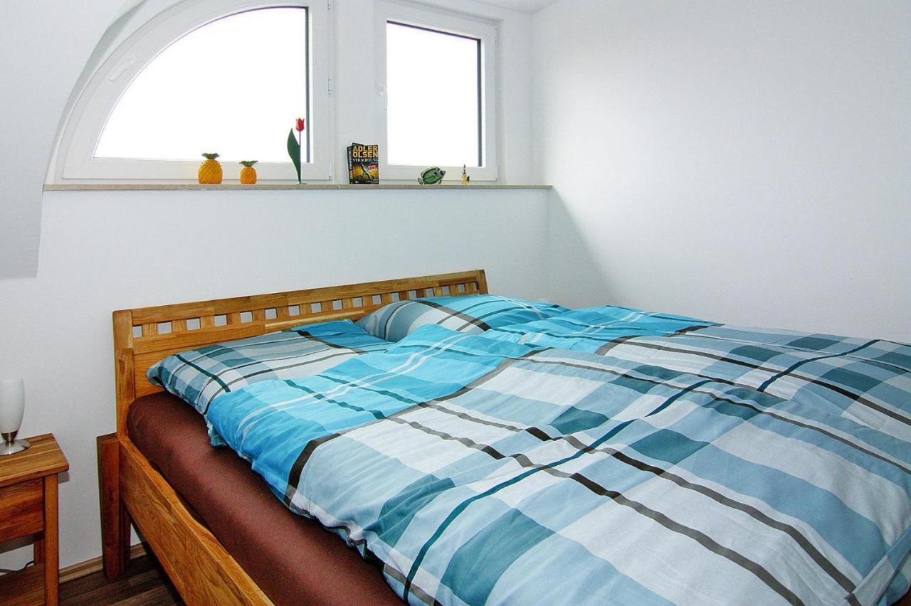 Reetdachhaus Lotte Mit Sauna Und Kaminofen Am Yachthafen In Vieregge 외부 사진